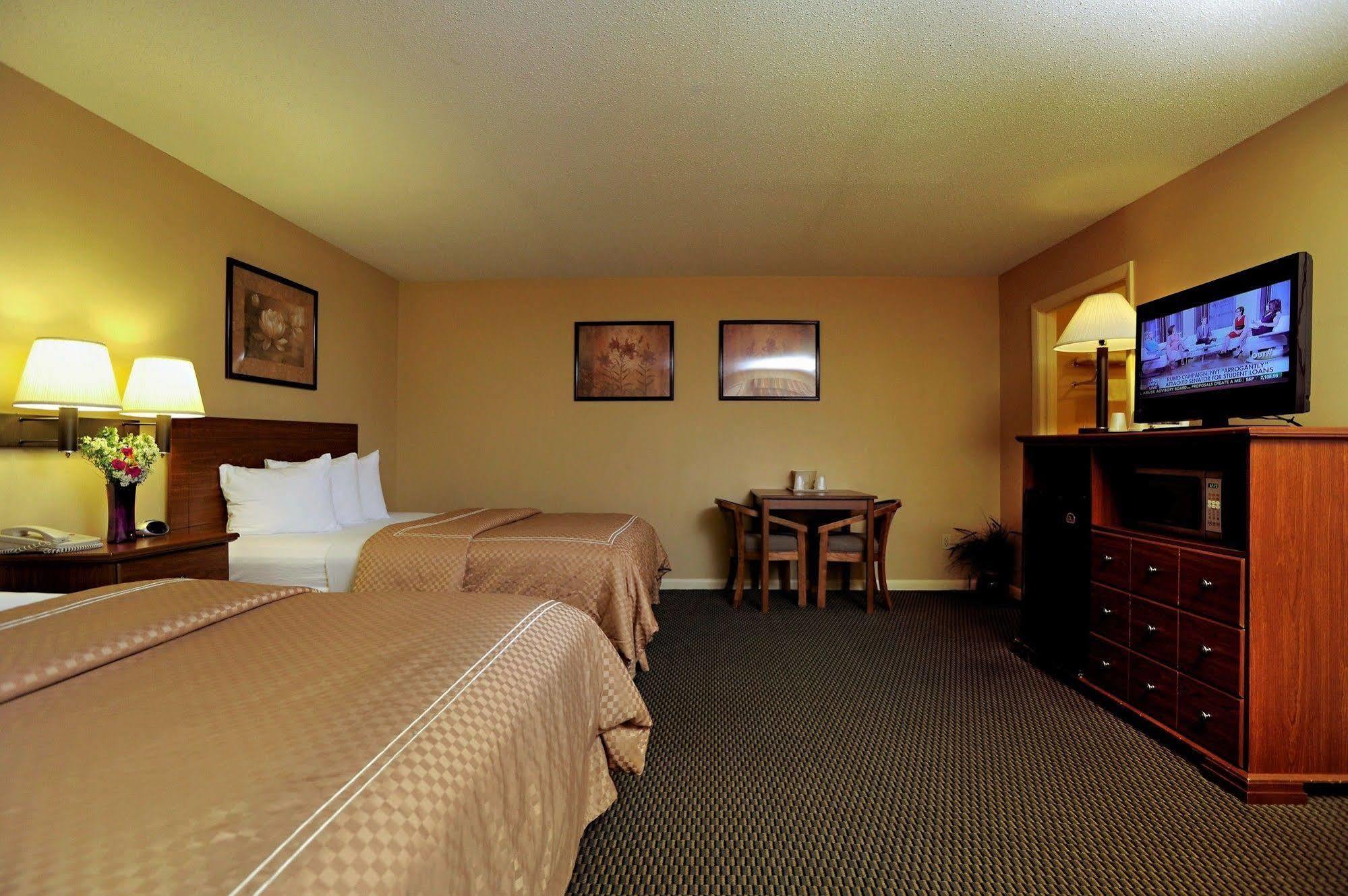 Mt. Madison Inn & Suites Gorham Exteriör bild