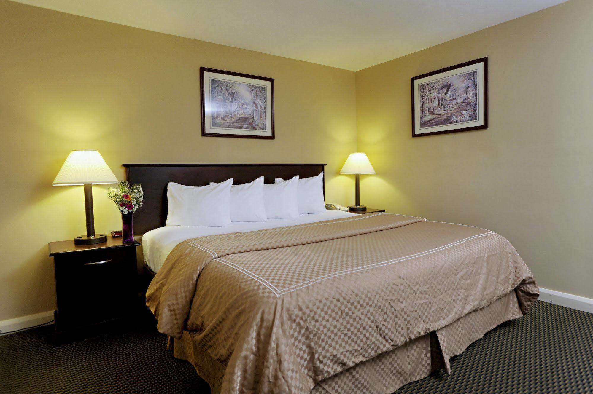 Mt. Madison Inn & Suites Gorham Exteriör bild